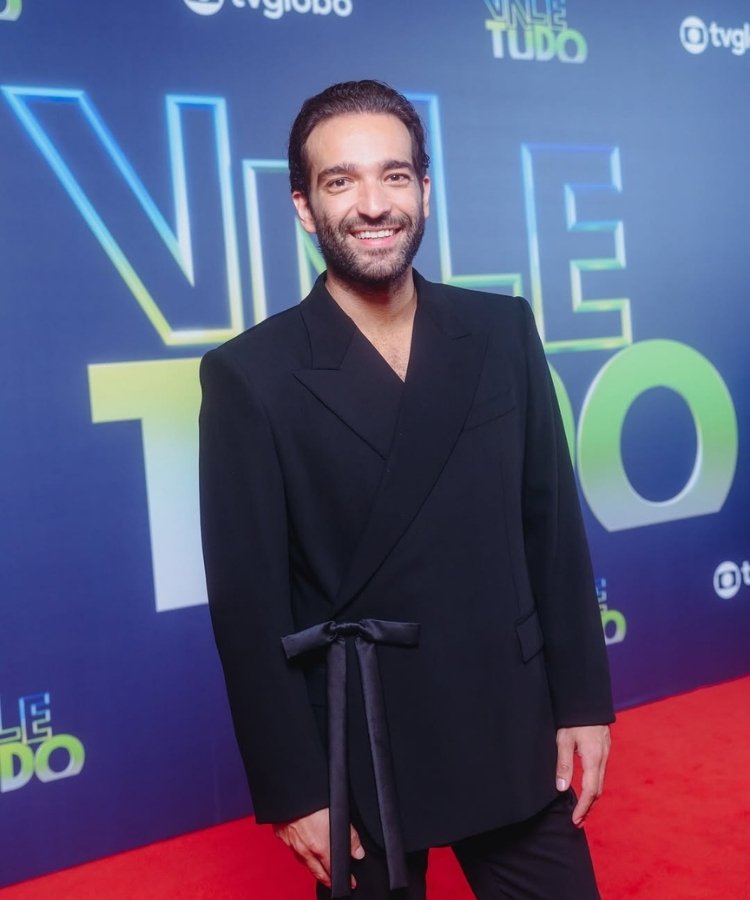Humberto Carrão na festa de lançamento de Vale Tudo