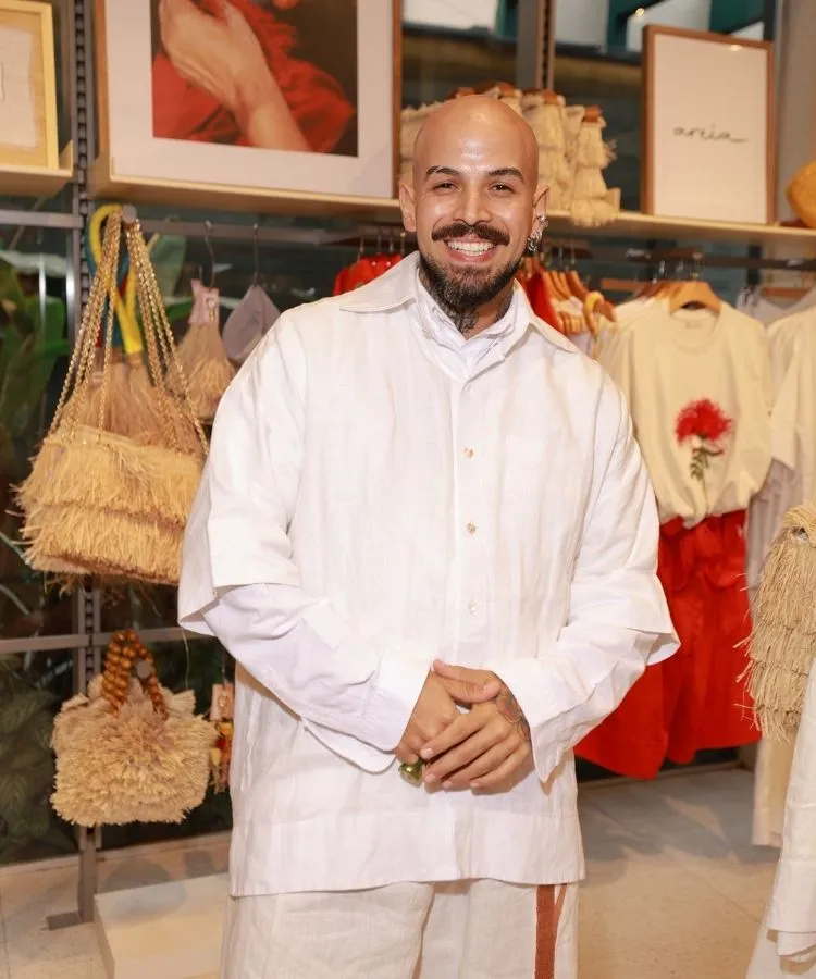 Adailton Jr, da Areia, uma das marcas do projeto Mãos da Moda, da Riachuelo com a Nordestesse
