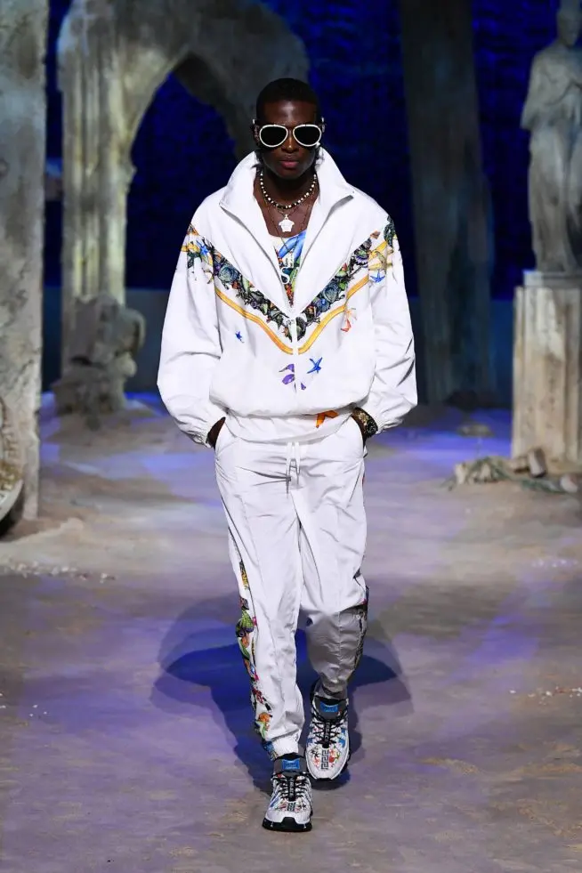look branco versace