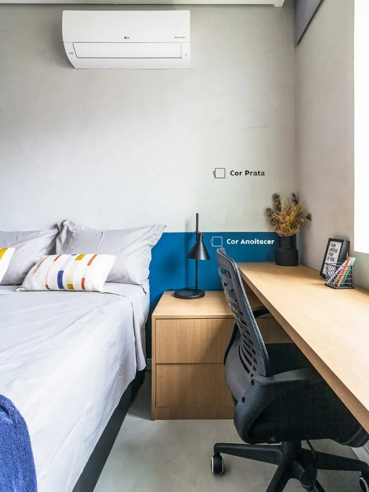 Foto de quarto de kitnet de 33 m² decorado com tintas Prata e Anoitecer da Suvinil