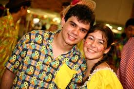 famosos looks festa junina