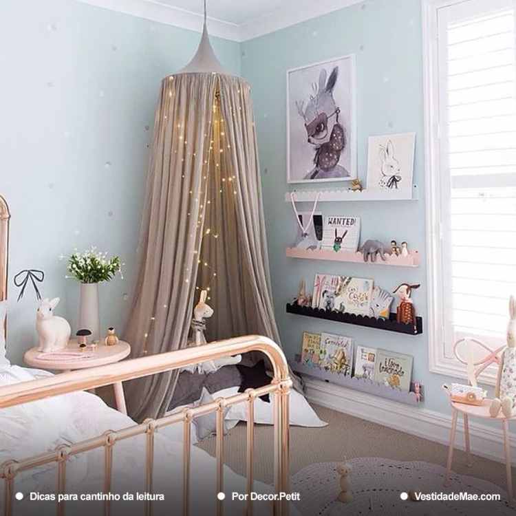 quarto infantil com cabana suspensa cinza