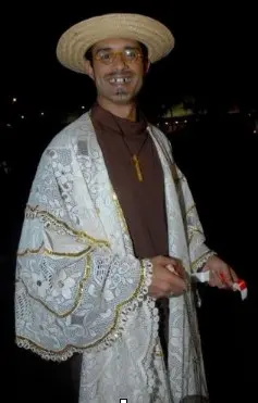 Padre de festa junina