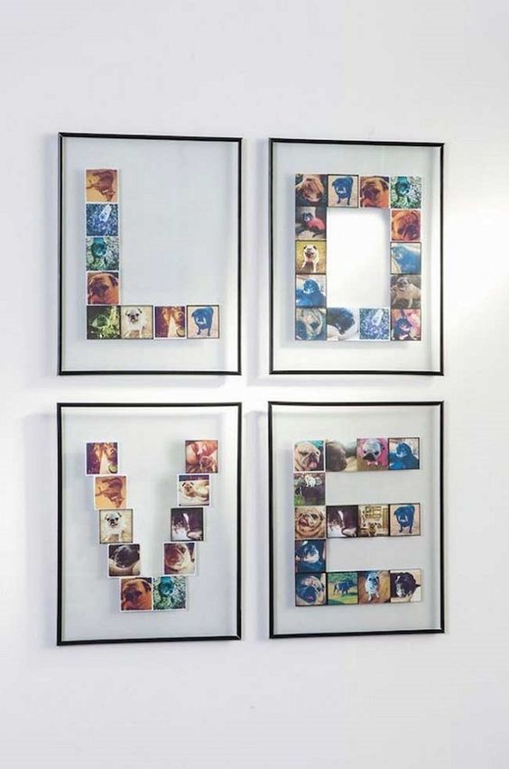 4 quadros com fotos.