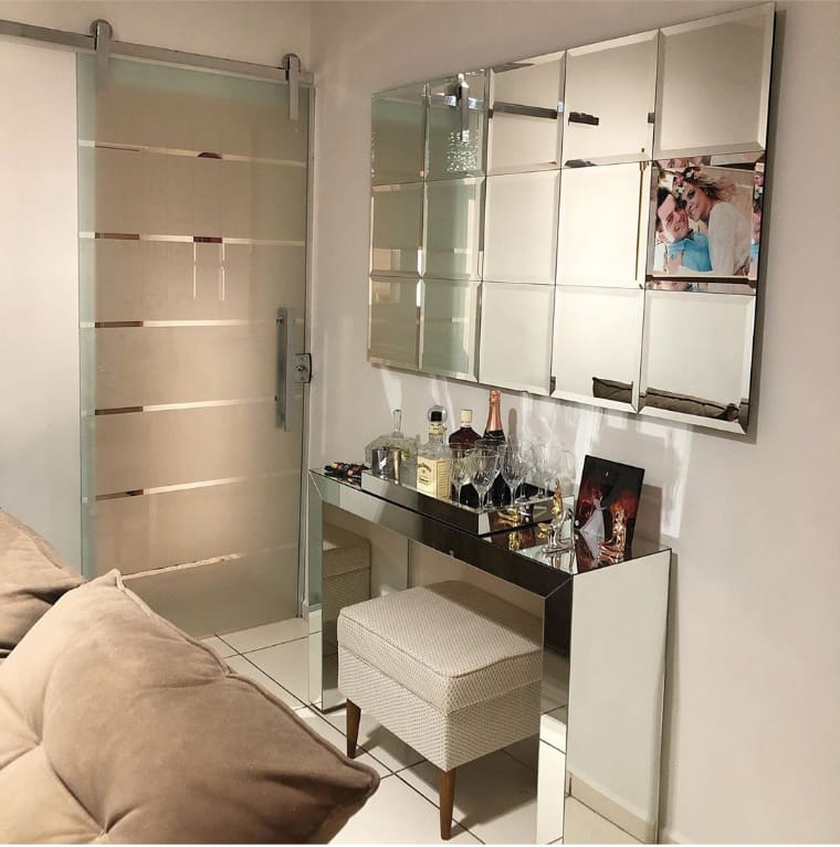 Decoração de sala pequena com bar