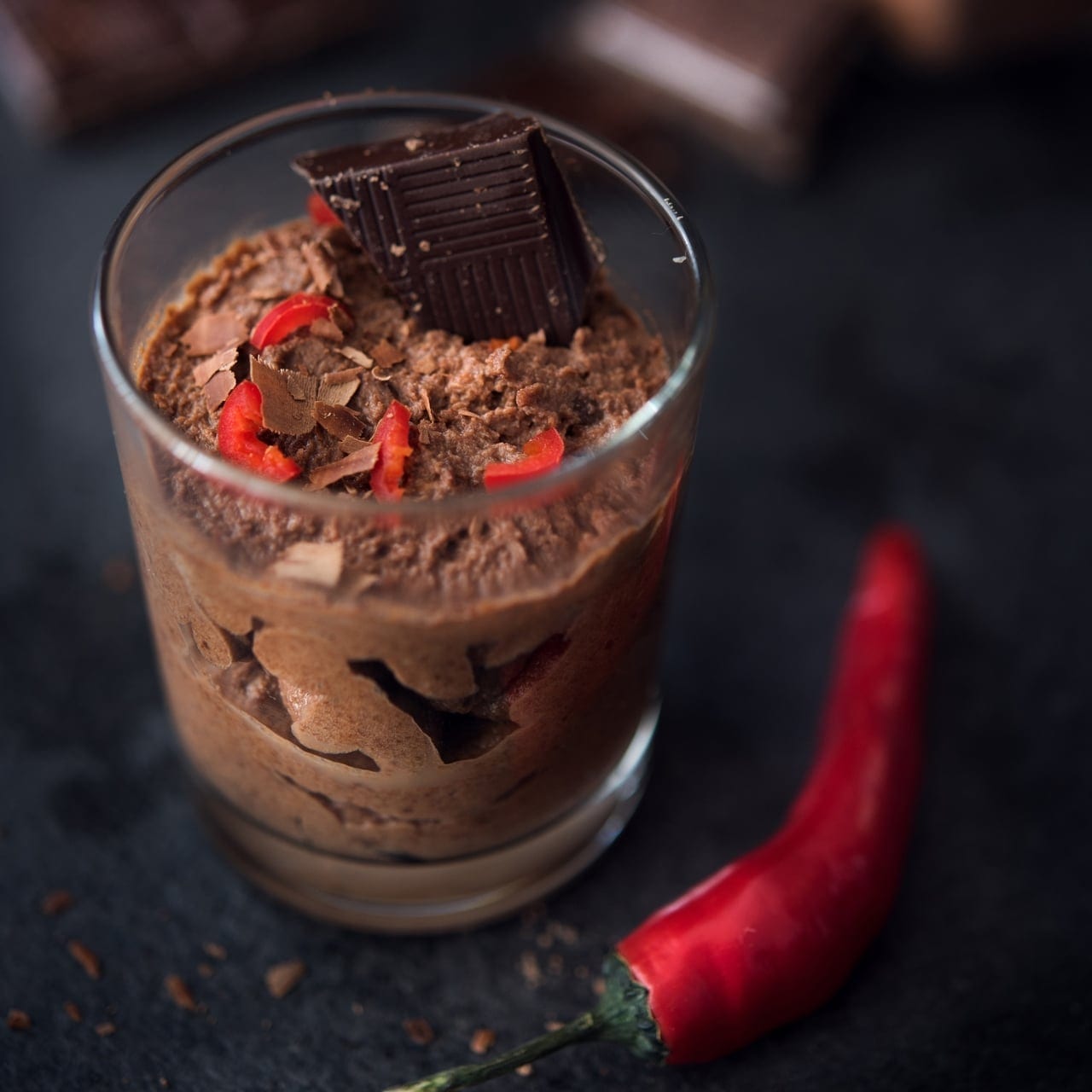 Mousse de chocolate com pimenta em copo