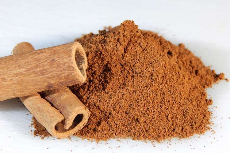canela nas simpatias de ano novo