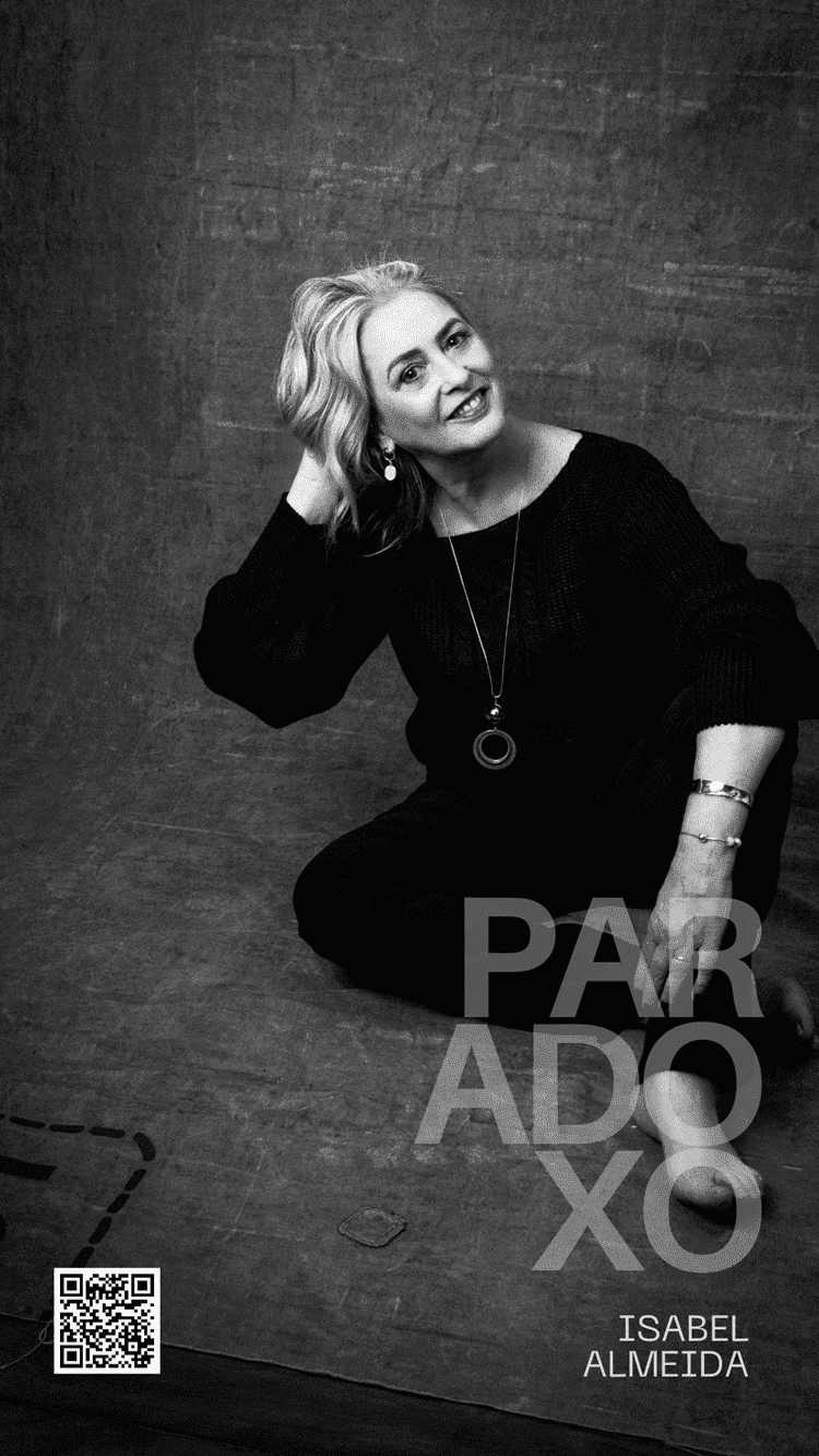 Isabel Almeida na Exposição Paradoxo de Patrícia Magalhães