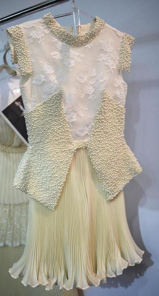 1952Petalas-Acquastudio.