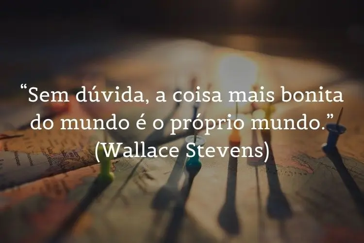 mensagem sobre viajar em foto de mapas