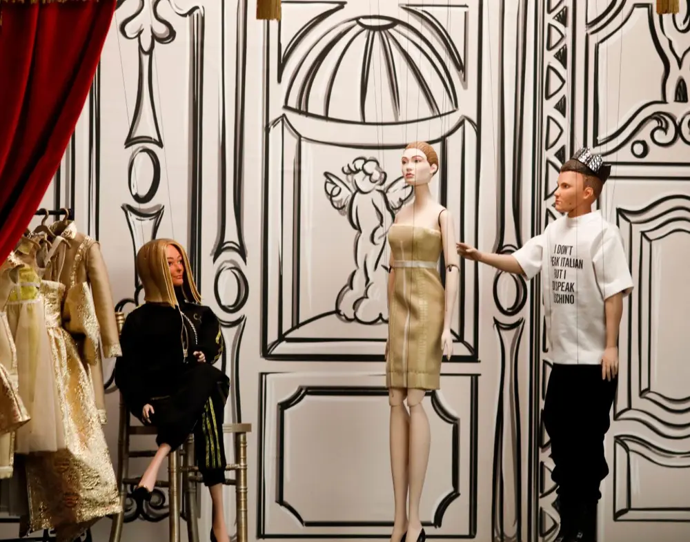 Fashion Weeks SS21 - Foto do desfile da Moschino com 