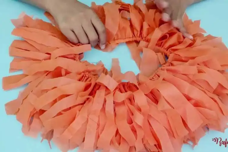 Passo a passo fantasia de bruxa infantil para o Halloween parte 7