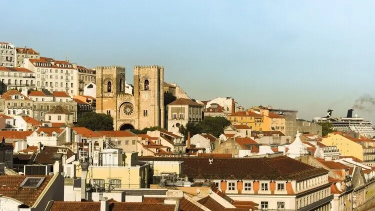 Igreja de Sé em Lisboa, Portugal