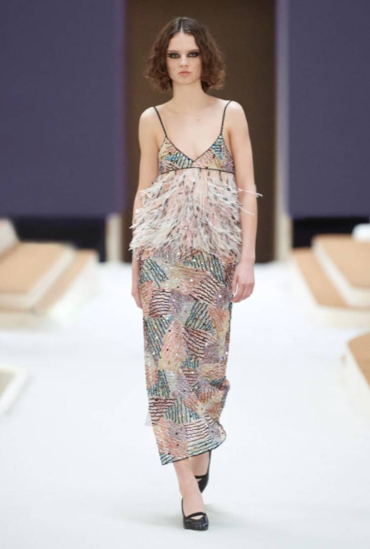 Foto do look 35 do desfile da Chanel.
