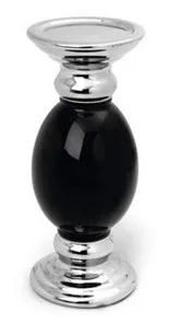 Castiçal preto e prata