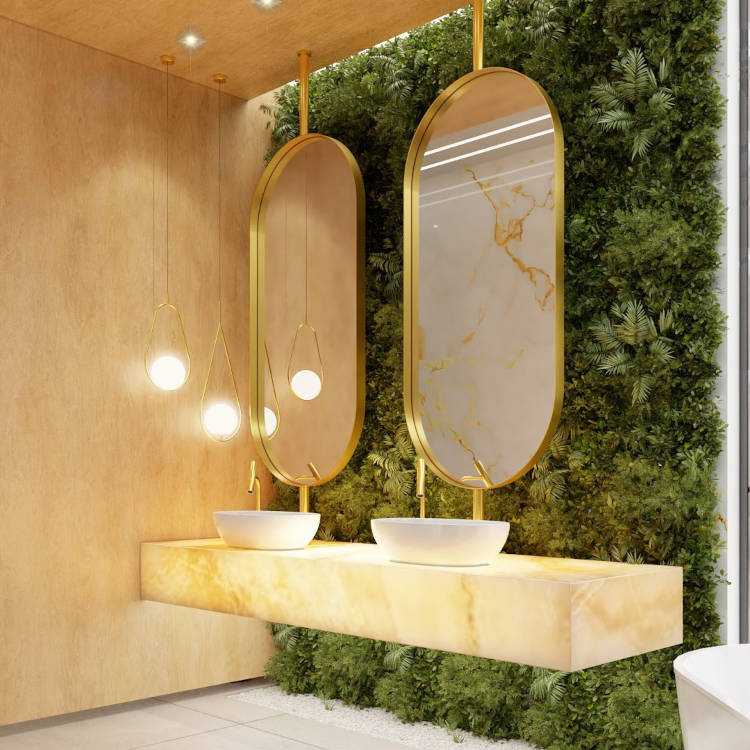 Banheiro duplo com jardim vertical.