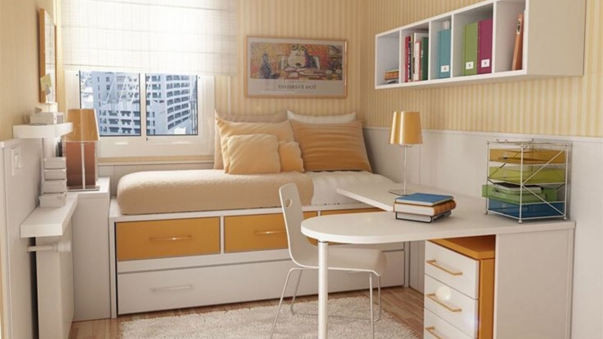 Quarto com mesa e nichos