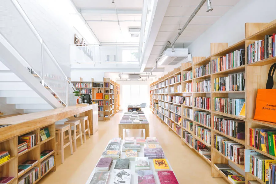 Ganhadores da Premiação do Instituto de Arquitetos do Brasil: Livraria Cabeceira, em São Paulo, de Estúdio Guega