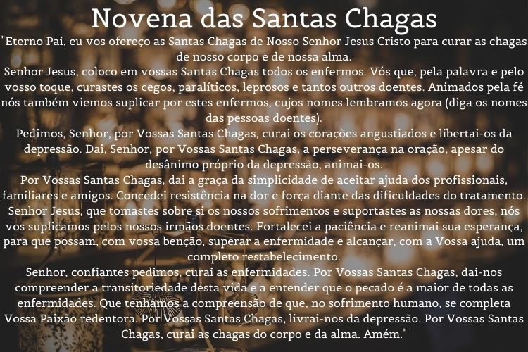 novena das santas chagas escrita sobre fundo de foto de velas acesas