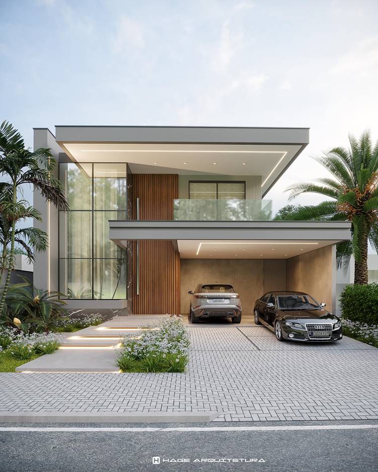 Fachada de casa moderna , com grandes janelas de vidro, paredes de madeira e um telhado plano. Há uma garagem para dois carros na frente. A casa tem um design arquitetônico elegante e contemporâneo. Há grama e palmeiras ao redor da casa, criando um contraste natural com a arquitetura moderna.