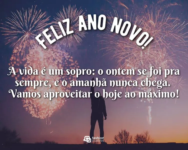 Foto com frase sobre fim de ano.
