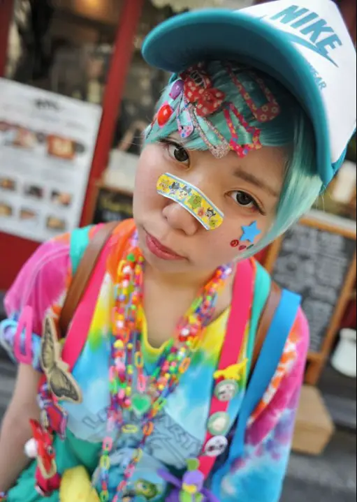 Dekora girl