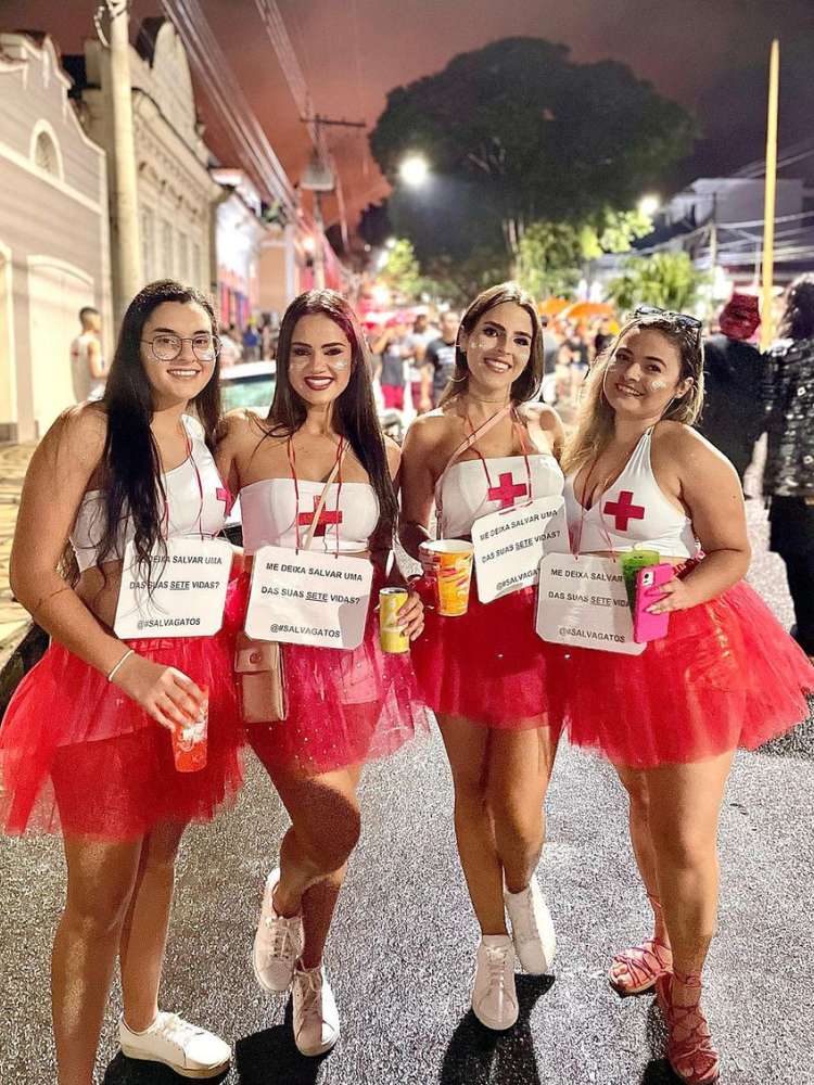 Opção de look para bloco de carnaval