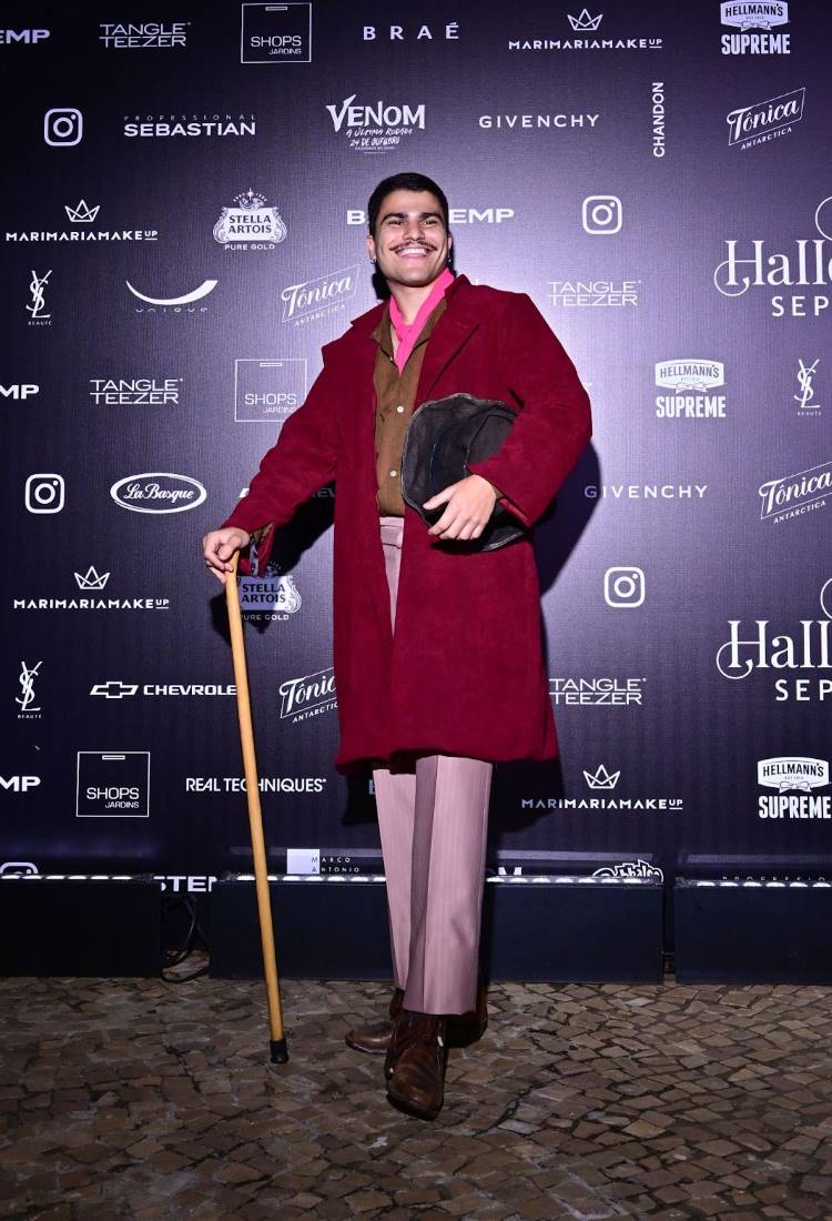 Famosa fantasiada de para o Halloween da Sephora 2024