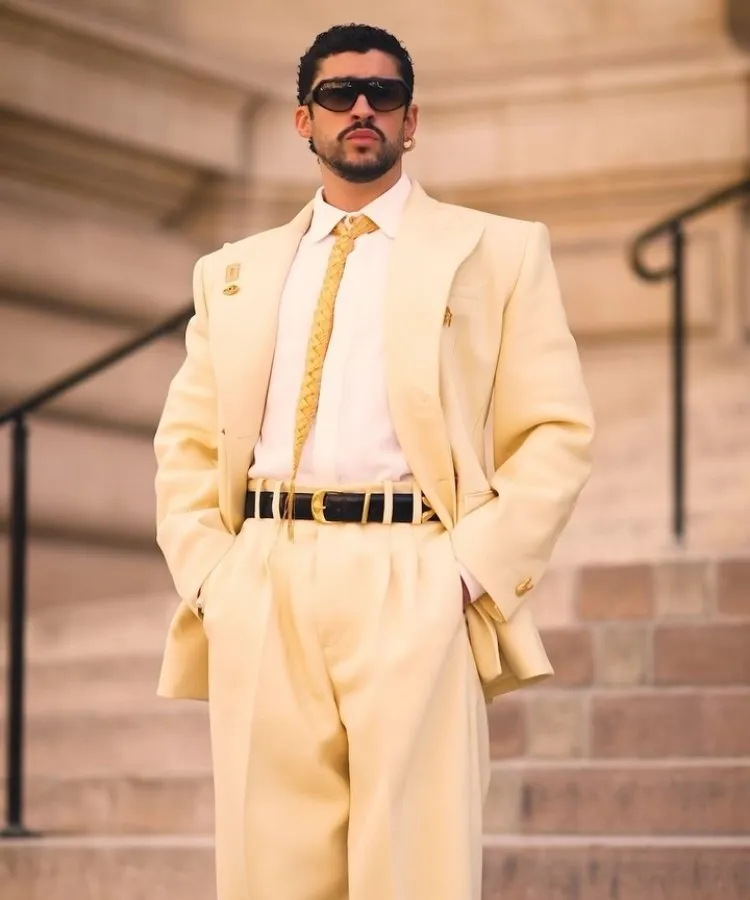 Bad Bunny no desfile da Schiaparelli durante a Semana de Alta-Costura Outono Inverno 2026 2027