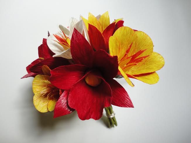 Flores em papel da CARMEN REINs