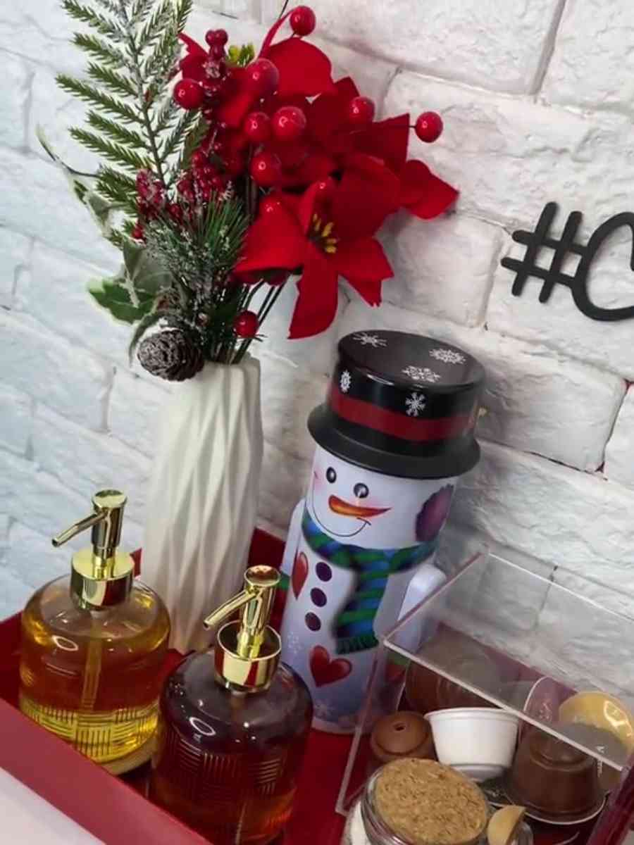 Foto de cantinho do café decorado de Natal.
