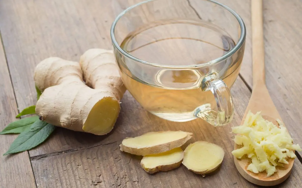 Chá para garganta inflamada: gengibre.