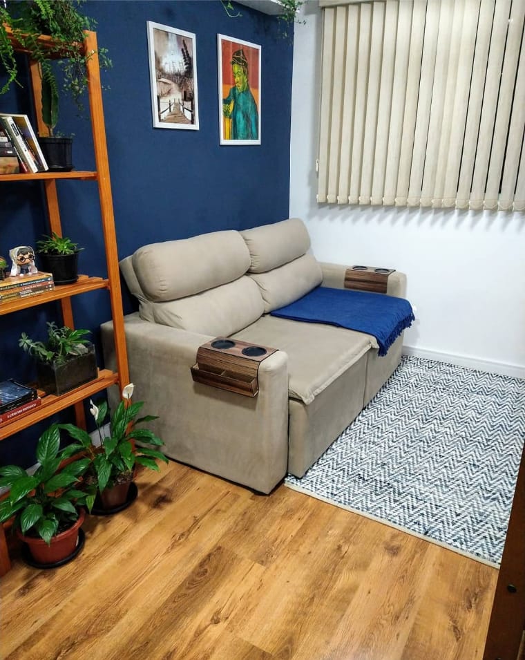 Sala pequena azul