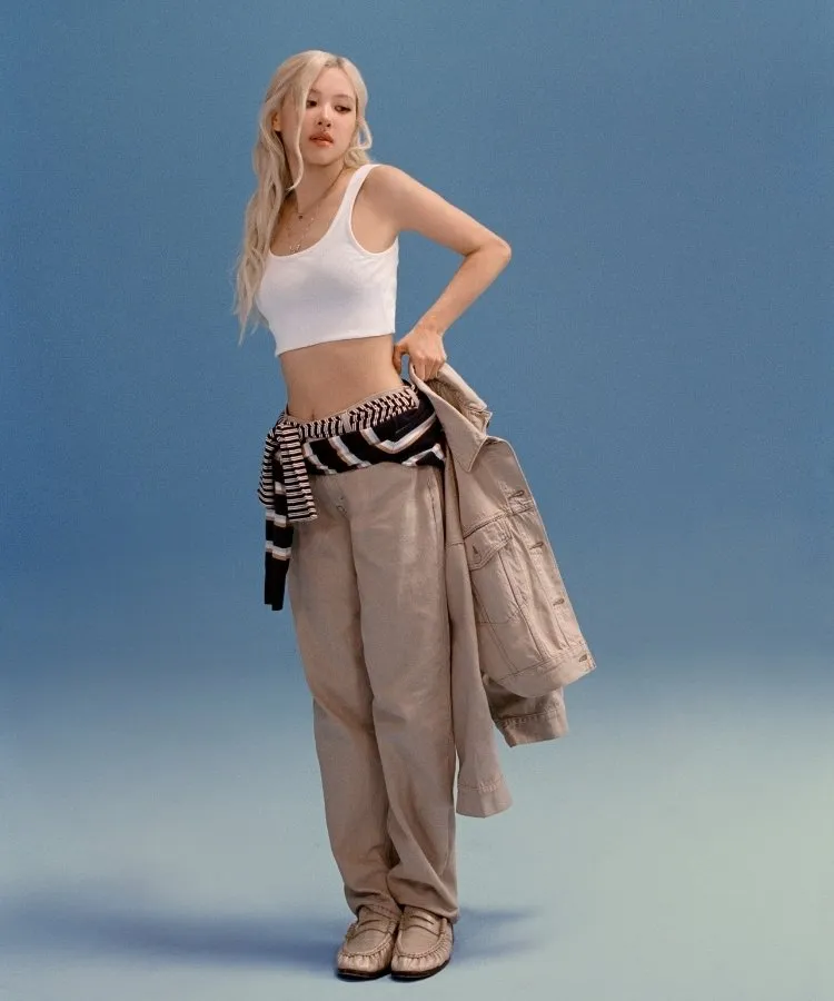 ROSÉ, do BlackPink, em campanha da Levi's
