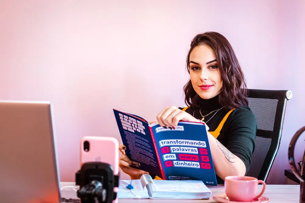 Imagem sobre a importância do empreendedorismo feminino no mundo da moda.