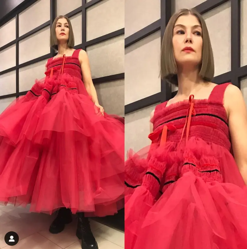 Rosamud Pike no Globo de Ouro