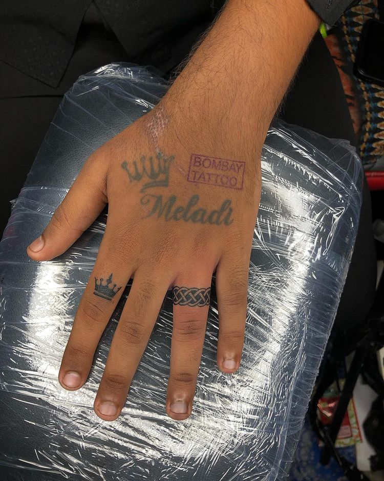 tatuagens imitando anéis