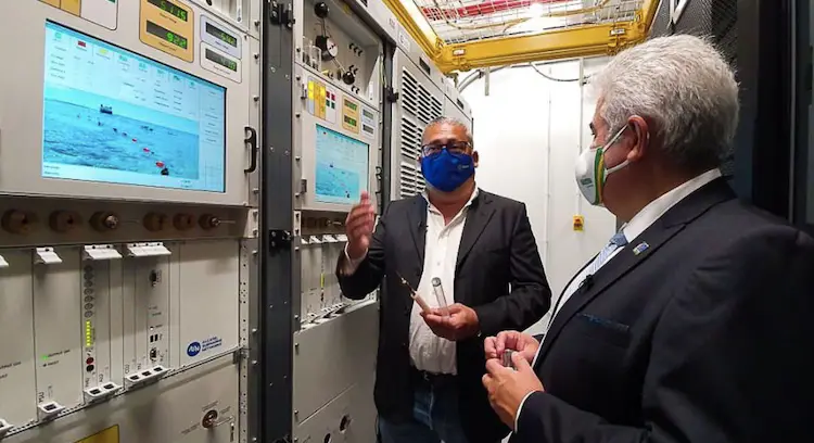 Ministro Marcos Pontes cabo submarino Portugal Ministro Marcos Pontes acompanha a operação de implantação do novo cabo submarino brasileiro
