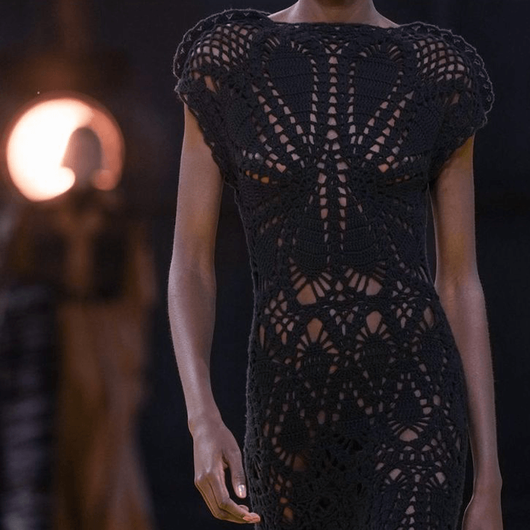 Vestido de crochê preto
