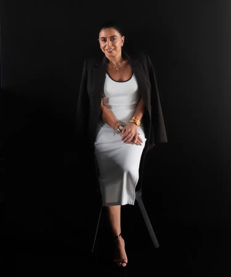 Suzana Papazian, profissional que atua na Direção e Gestão Comercial no Mercado de Luxo, Consultoria Estratégica Corporativa, Mentorias, Workshops, Treinamentos e Projetos Especiais de Relacionamento e Experiências