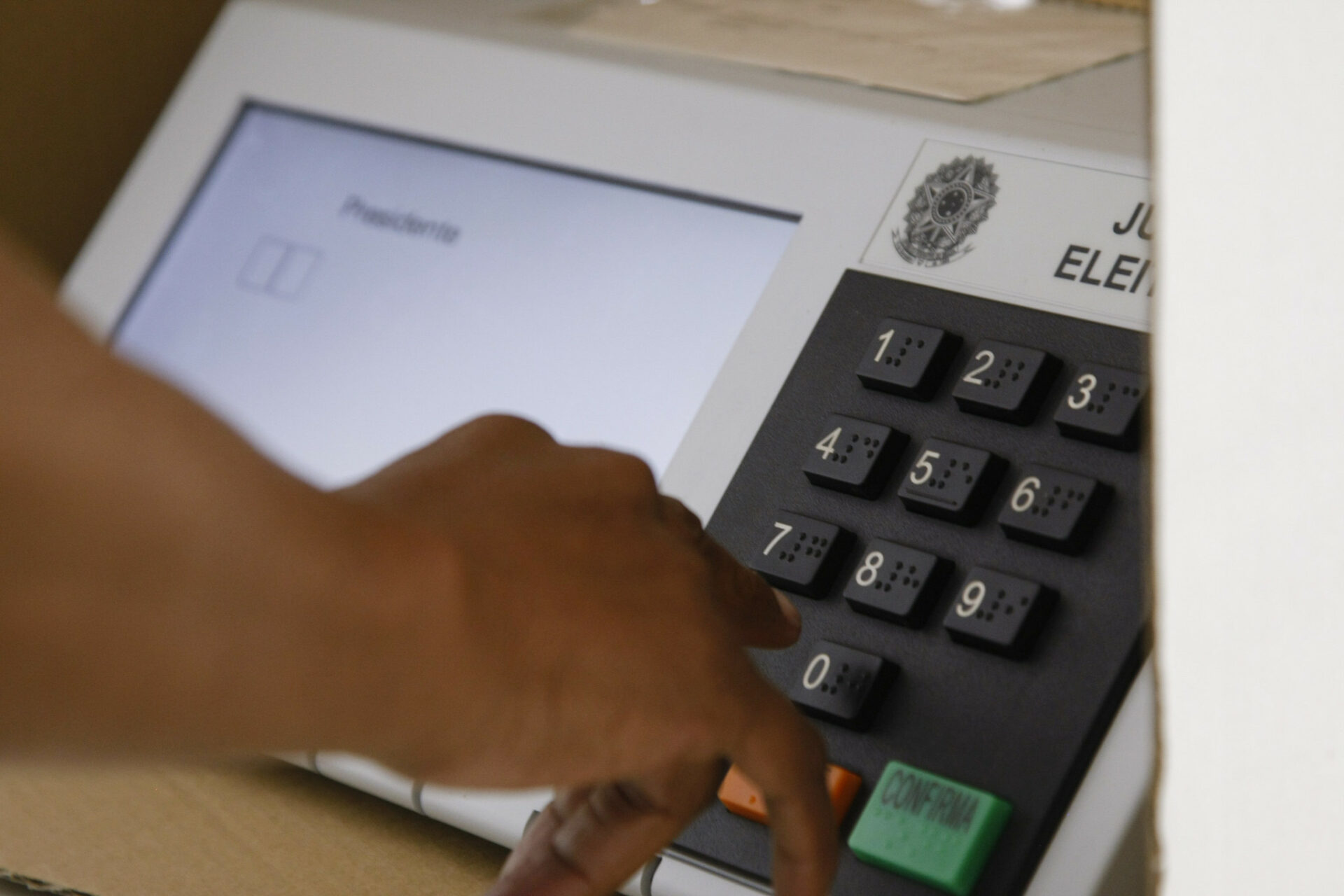 urna de votação eleições 2022