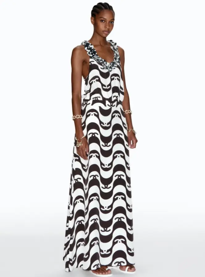 Saia e blusa com estampa da Chanel inspiradas nas ondas de Burle Marx