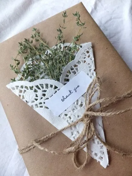 ideias de embrulho de presente com plantas