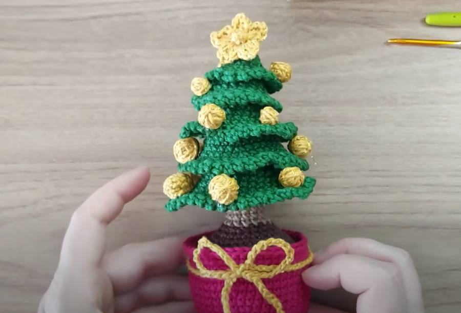 Árvore de natal de amigurimi.