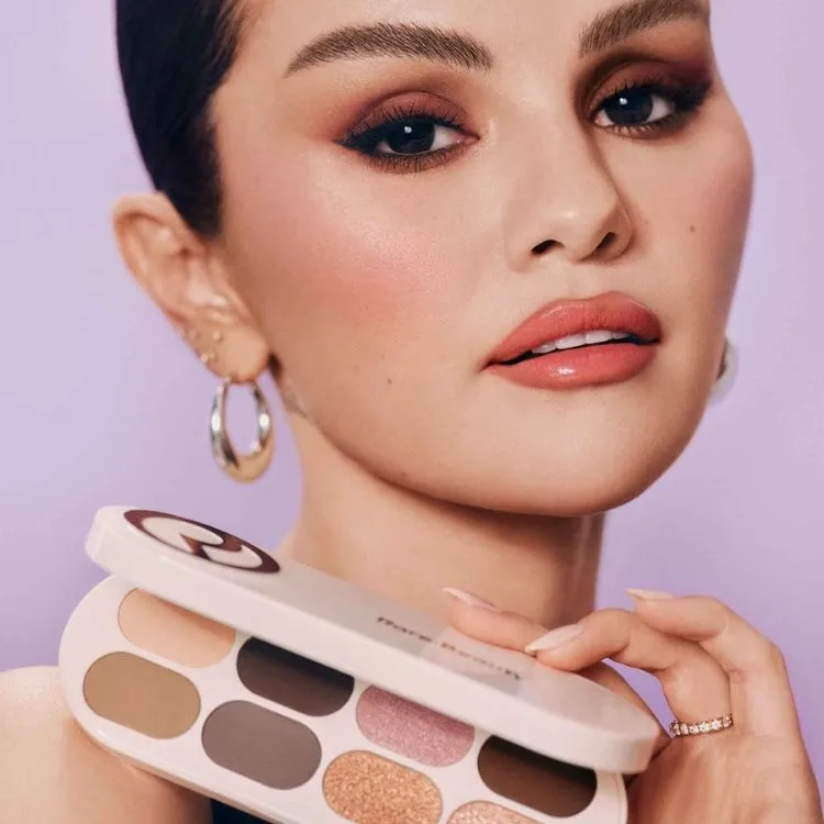 Lançamentos de beleza de julho de 2026: paleta de sombras Rare Beauty