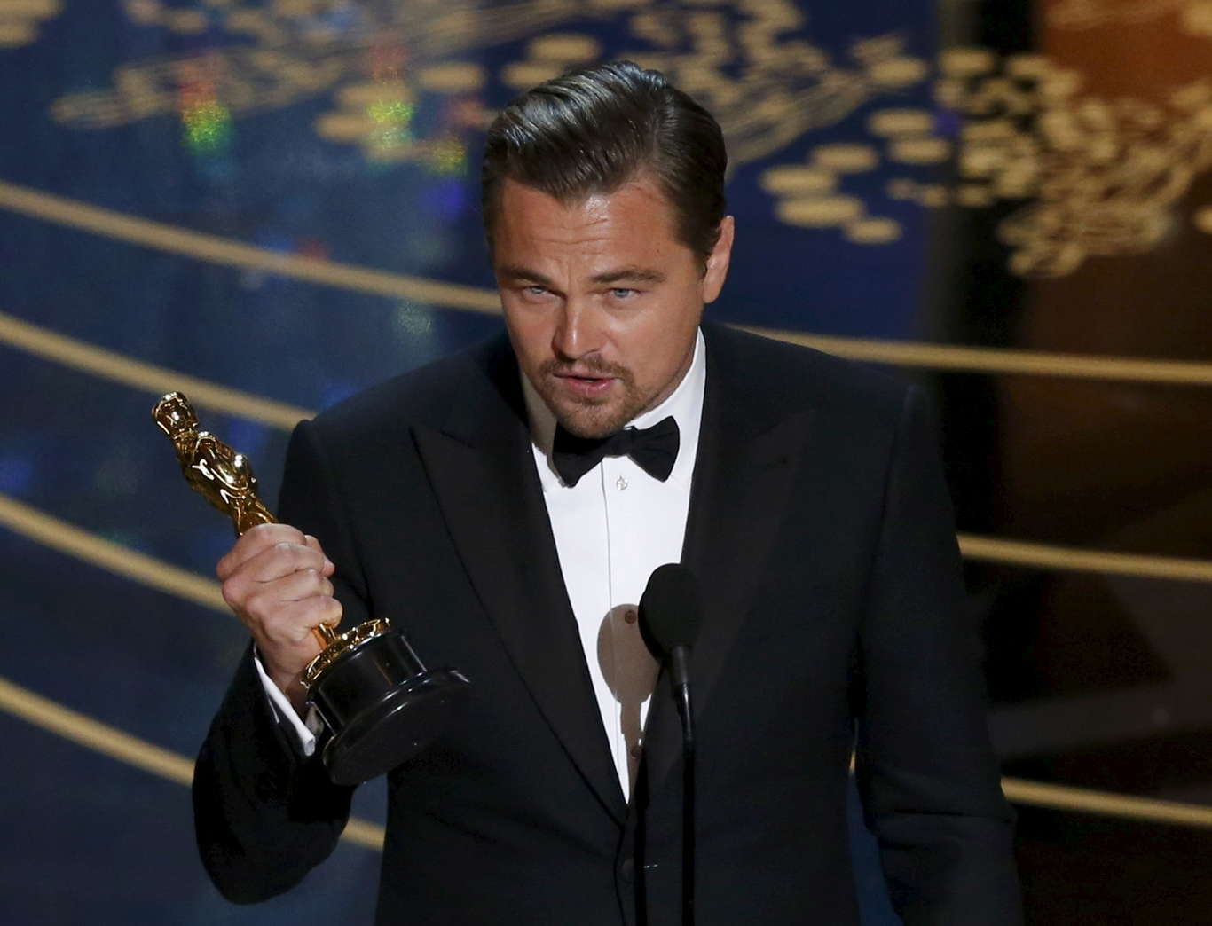 Leonardo DiCaprio - Em 2016, o astro americano finalmente ganhou um Oscar, o que levou milhares de fãs do mundo inteiro comemorarem a suada conquista.