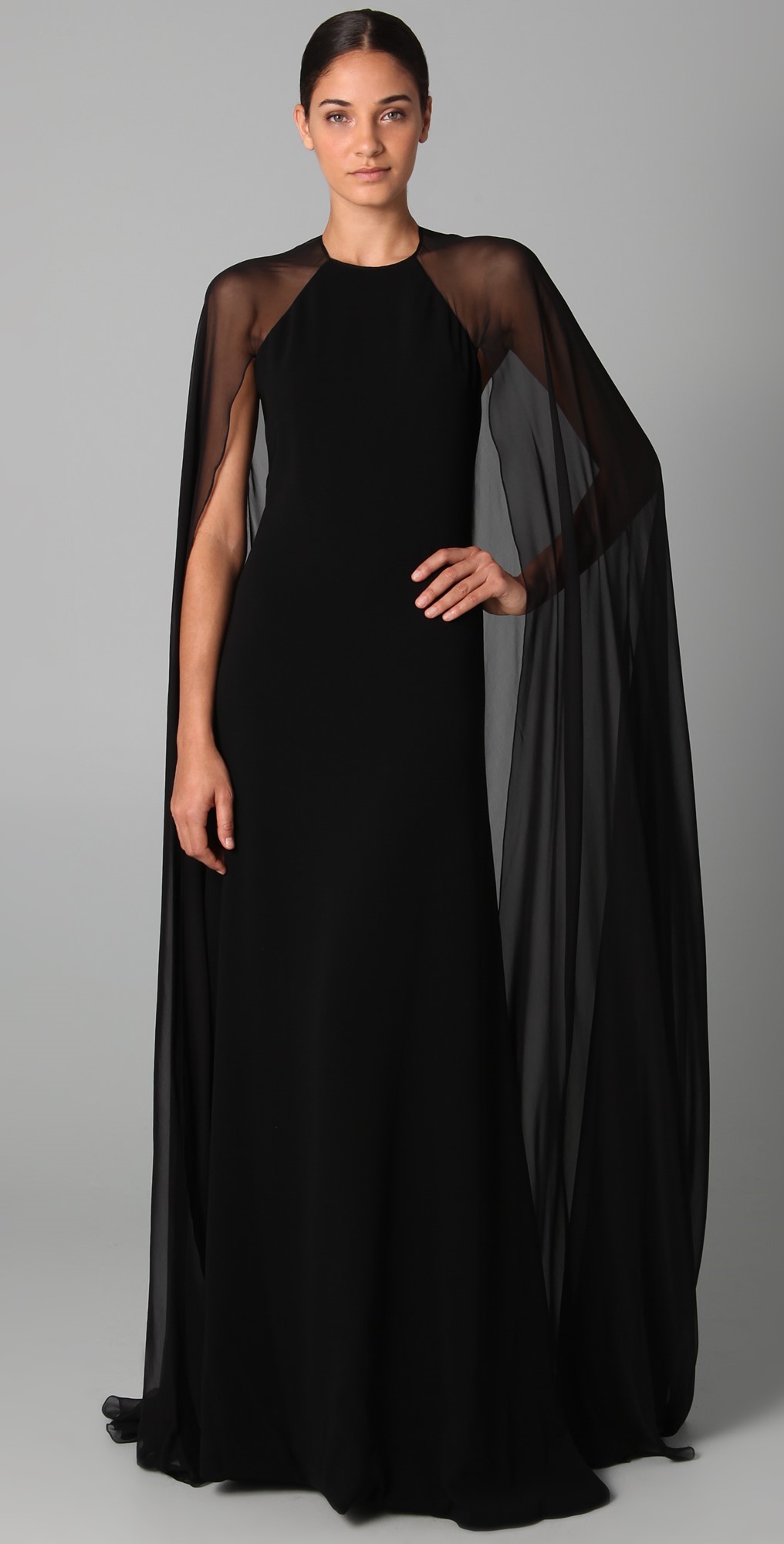 Vestido com capa 