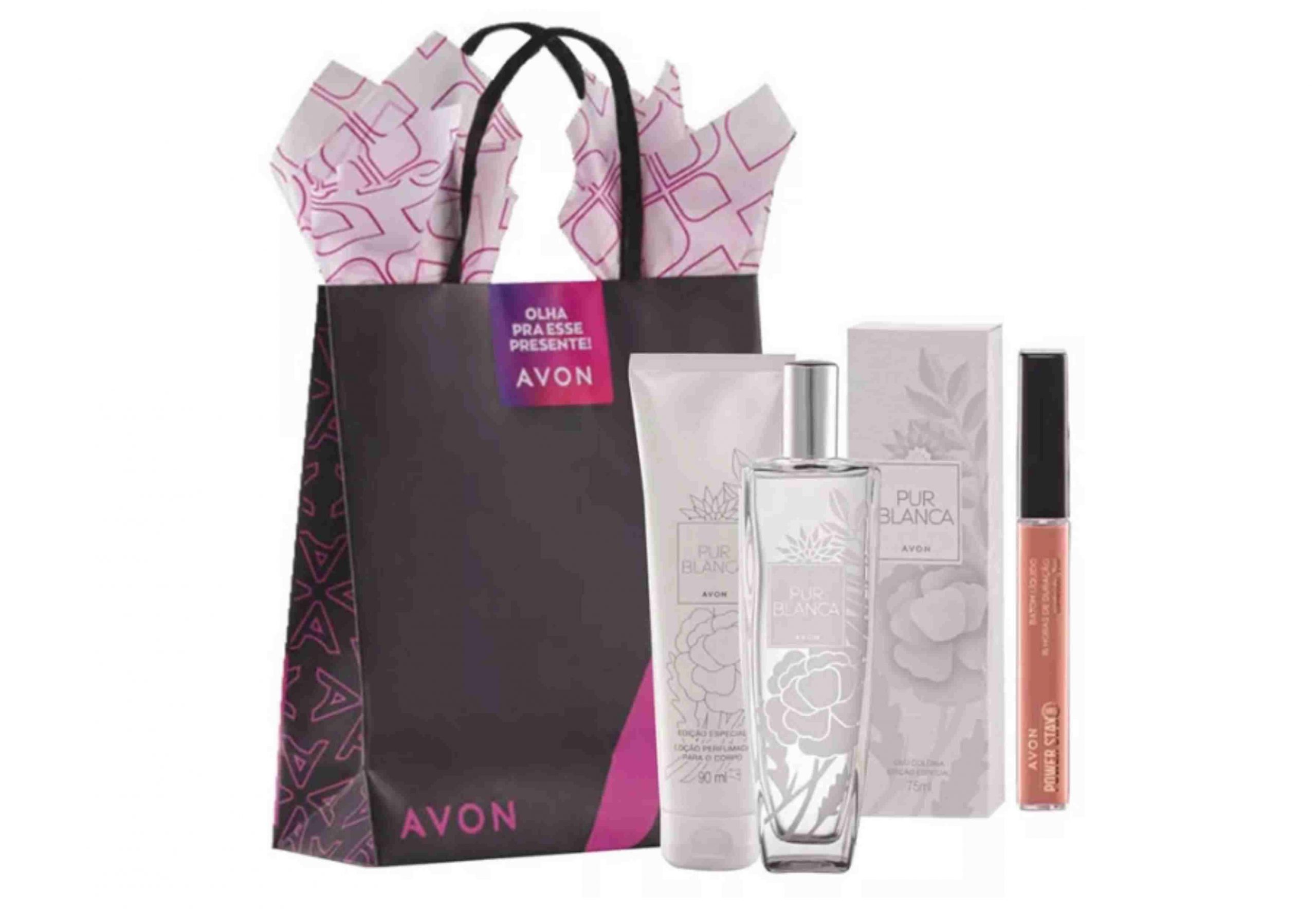 kit Avon com perfume, hidratante corporal e batom