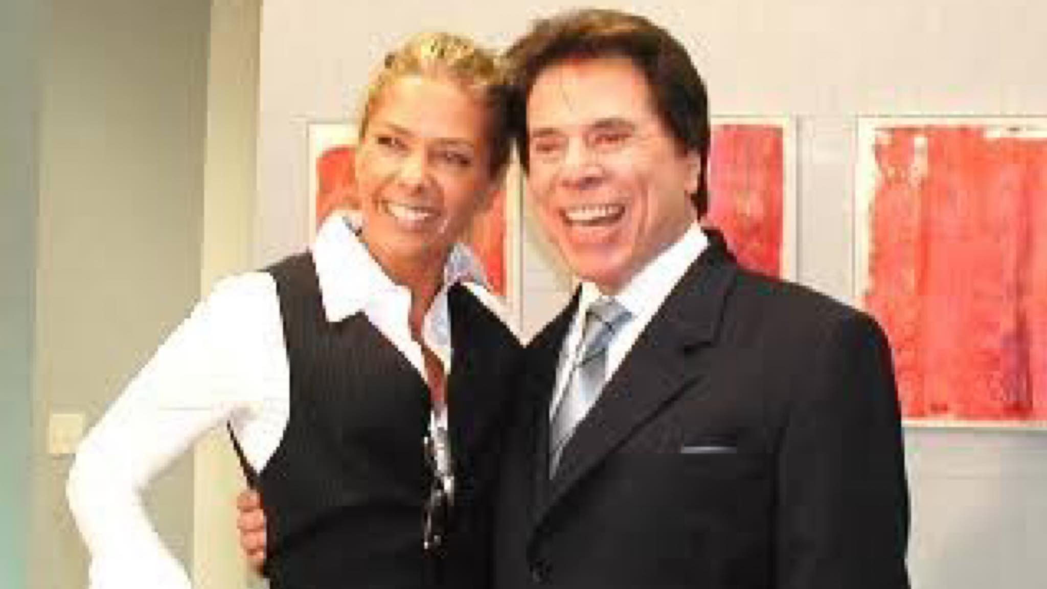 Adriane Galisteu não teve uma experiência tão boa no SBT. Sua atração mudou de horário 18 vezes (imagem: reprodução)