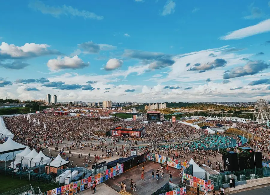 Imagem aérea do autódromo de Interlagos durante o Lollapalooza